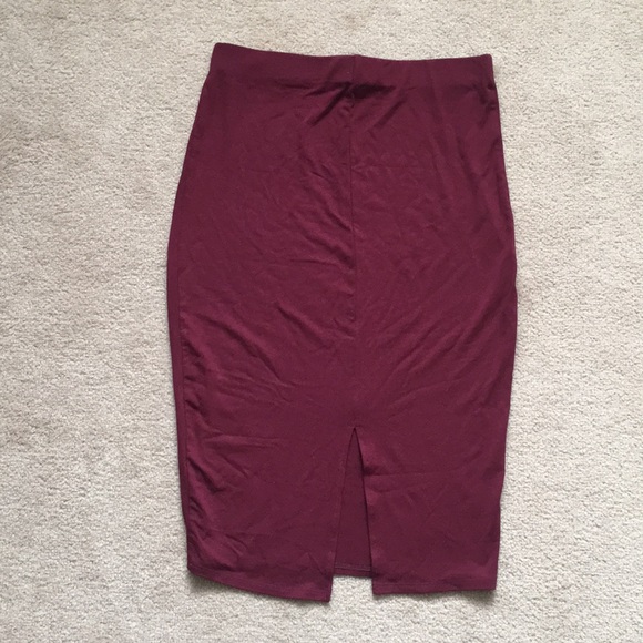 Forever 21 Pencil Skirt maroon color - Picture 2 of 3